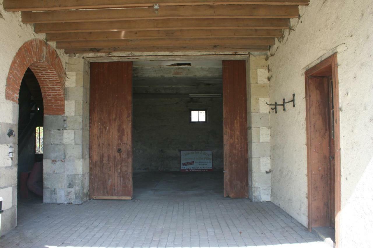 La Tour Du Roy Villa Villeneuve-sur-Allier Exterior photo